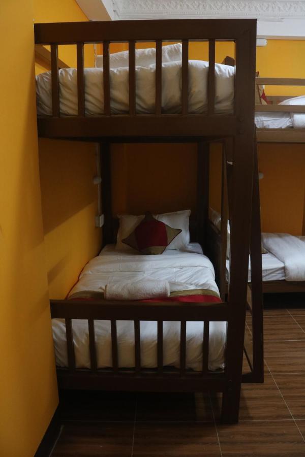Nepalaya Home Hostel Katmandou Extérieur photo